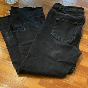 APNY Black Denim Cropped Jeans